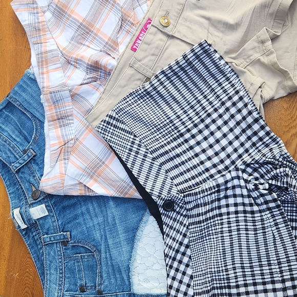 TEEN JUNIOR Girl, Sz M, Summer, Spring, Vacation, Plaid, Khaki, Jean Mini Shorts - Picture 1 of 7